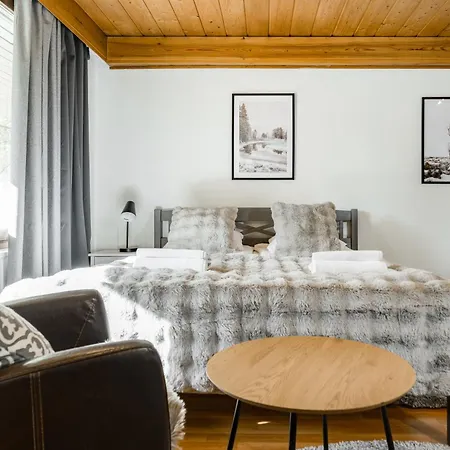 Arctic Pine Studio, Parking By Lapland Host *